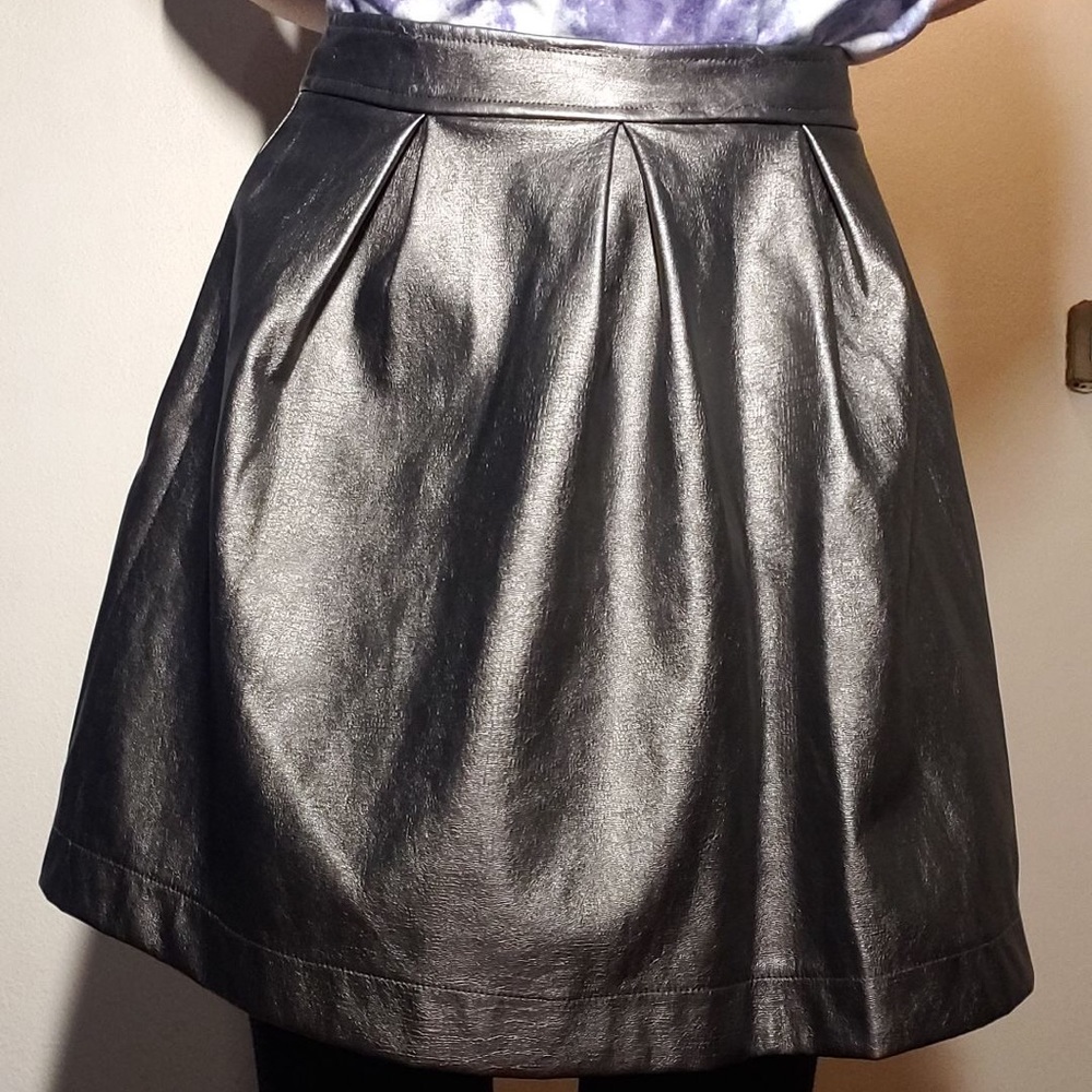 Metallic dark grey mini skirt
